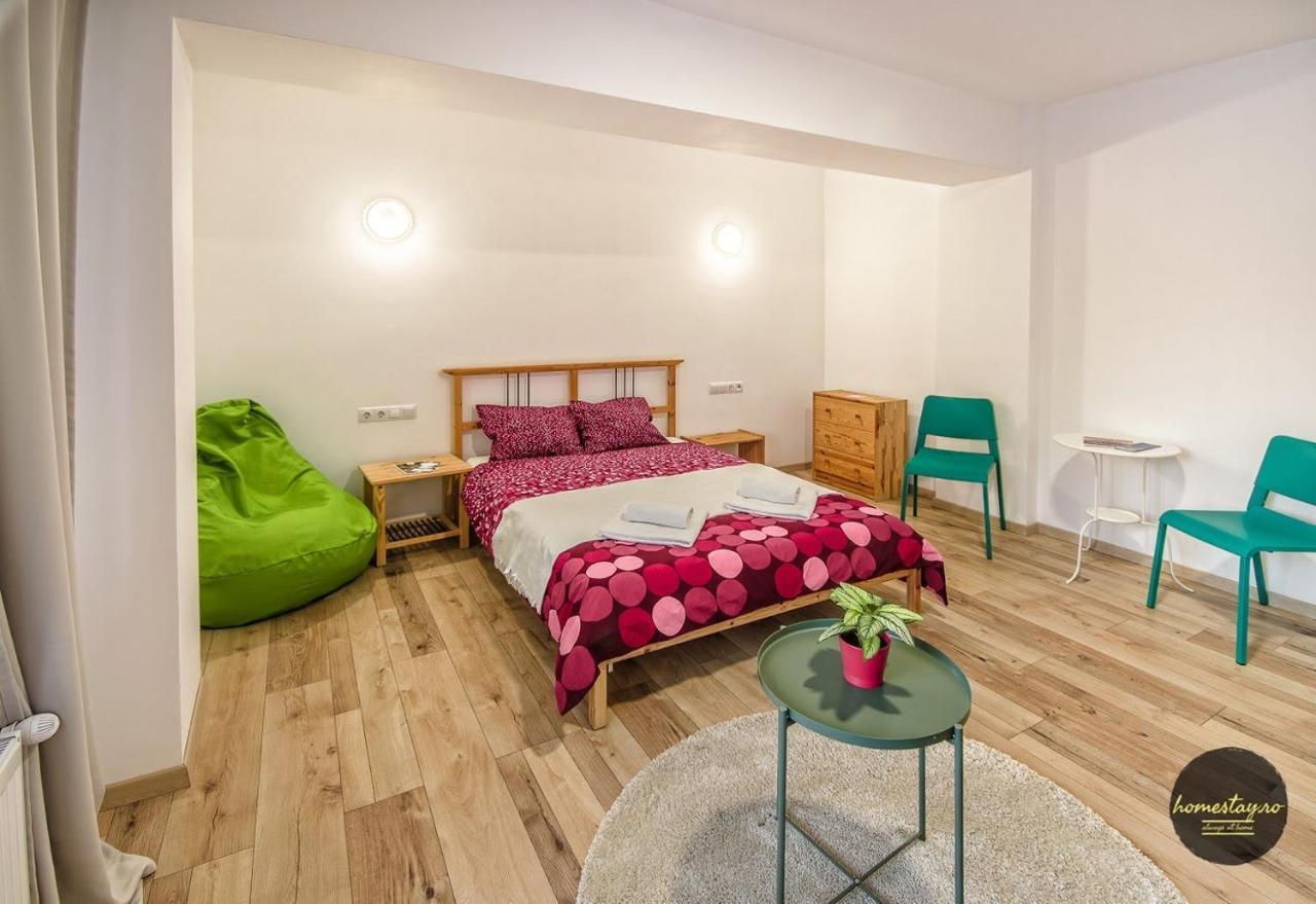 Homestay Otopeni Eksteriør billede