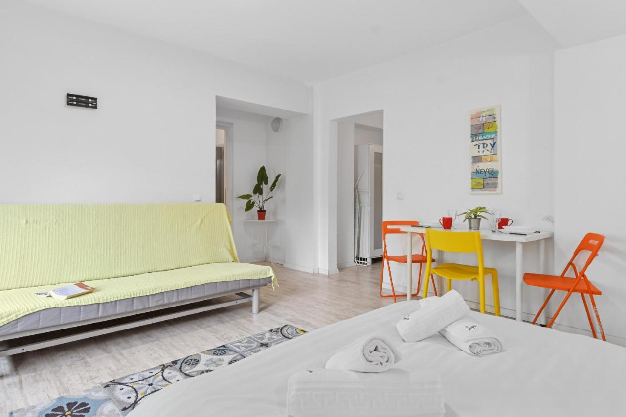 Homestay Otopeni Eksteriør billede